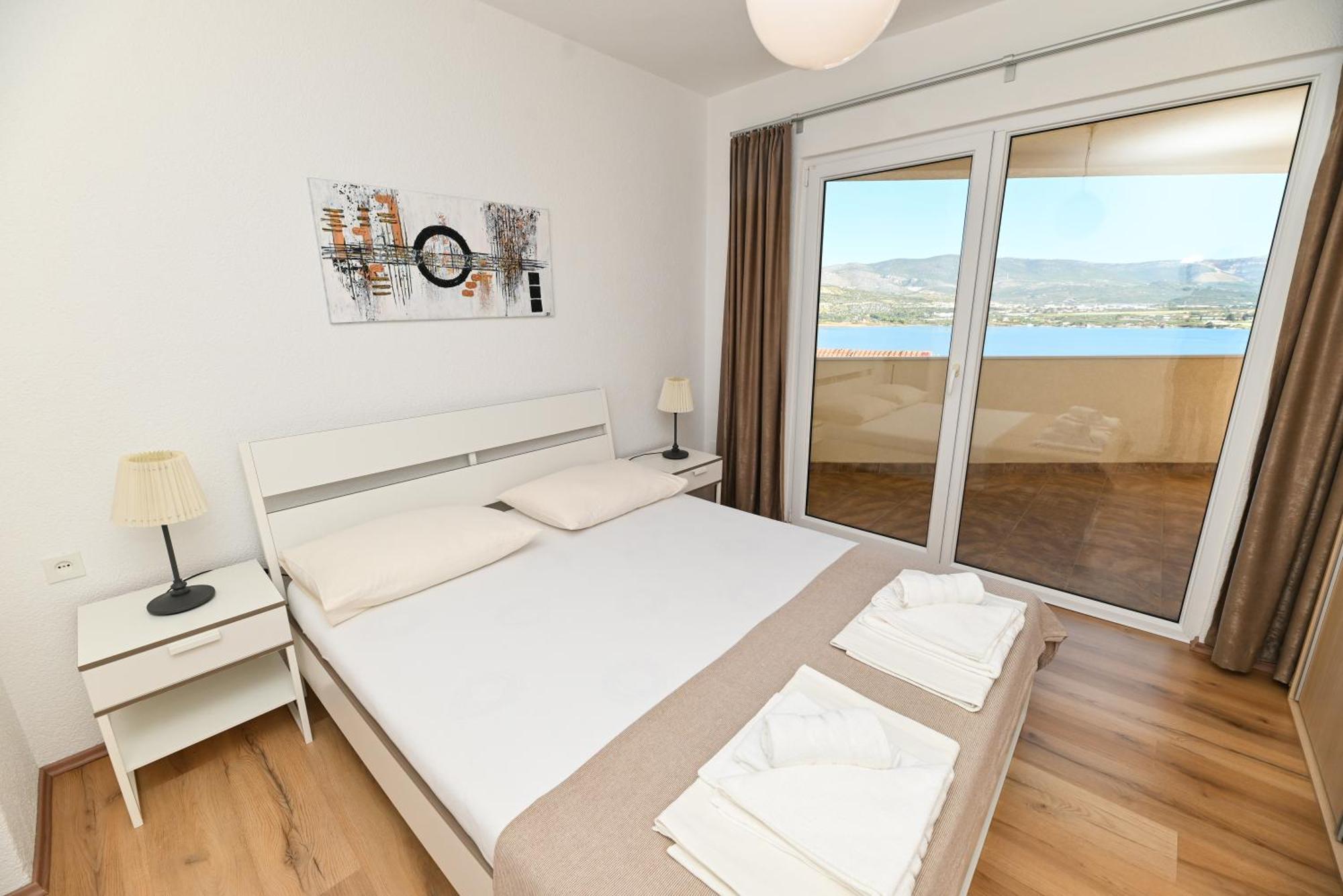 Apartments Bluesky Trogir Exterior photo