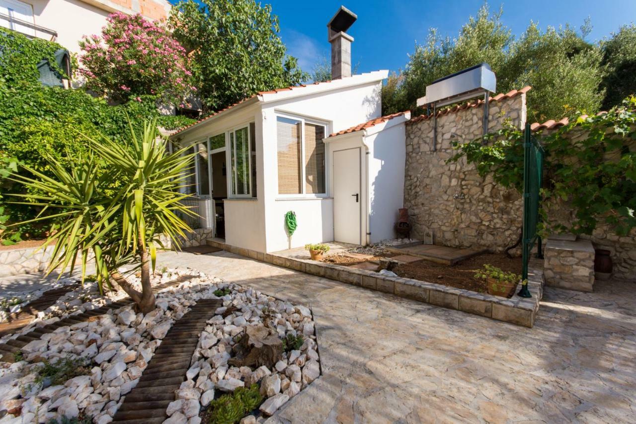 Apartments Bluesky Trogir Exterior photo